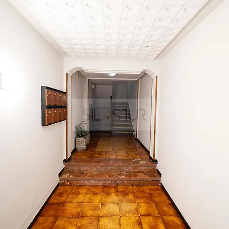 Apartamento Con Terraza Y Parking